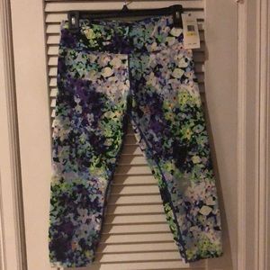 Calvin Klein Performance Capri leggings size M